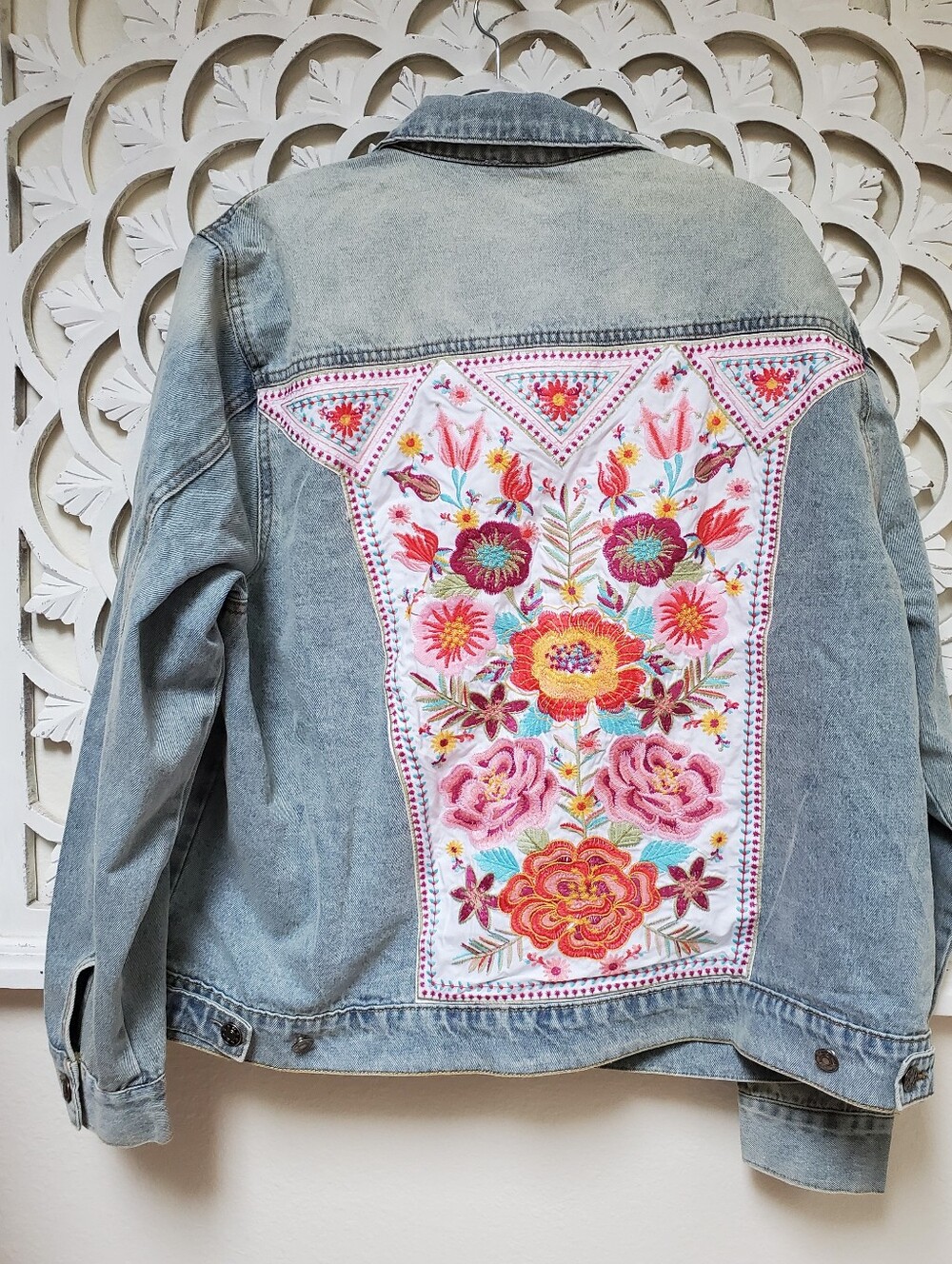 Savanna Jane Embroudered Back Light Blue Washed Denim Jacket Coat Size 2X NWT